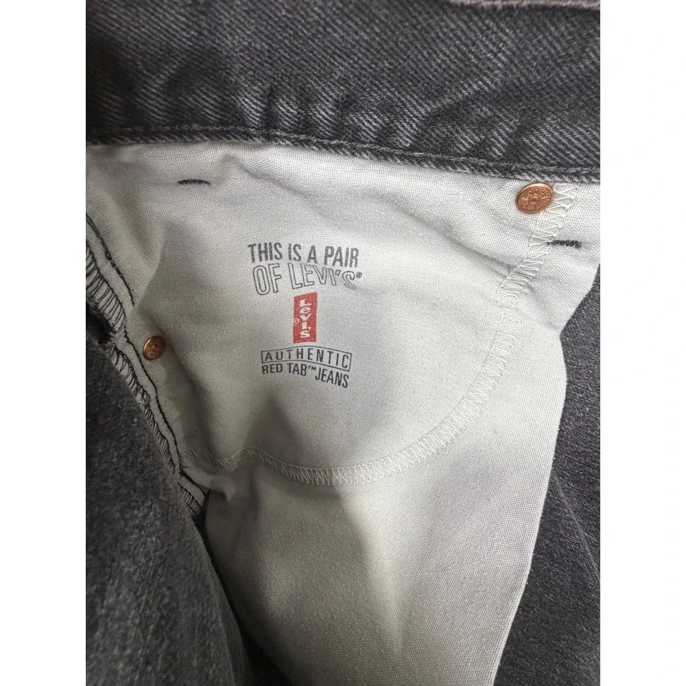 Vintage Levis 550 Relaxed Fit Mens Jeans Faded Black 36x32 90s USA Paper Tag